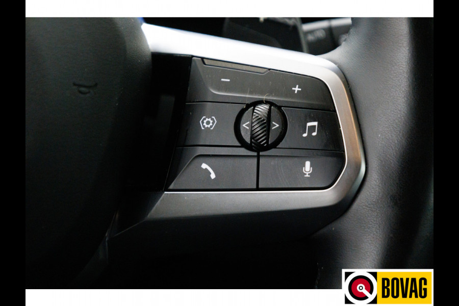 BMW X1 xDrive25e M-sport 245 PK | Stoelverwarming + massage | Stuurverwarming | Navigatie Keyless, Winterset, Elektrische achterklep, Privacy glas, App-connect, Cruise, Led