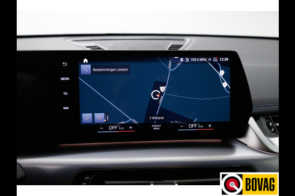 BMW X1 xDrive25e M-sport 245 PK | Stoelverwarming + massage | Stuurverwarming | Navigatie Keyless, Winterset, Elektrische achterklep, Privacy glas, App-connect, Cruise, Led