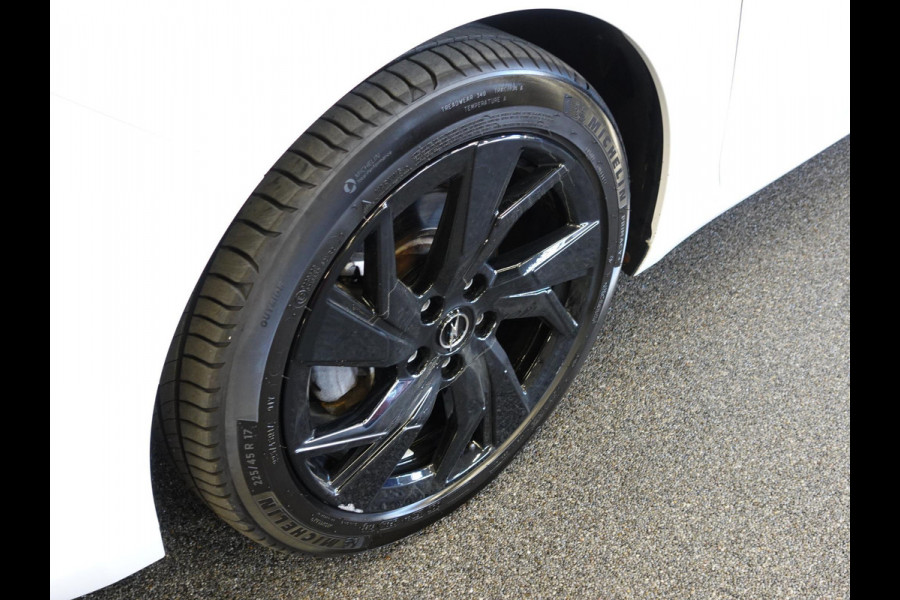 Opel Astra 1.2 GS Line Automaat Opel Astra 1.2 GS Line | Climate control | Adaptive cruise control | LED | Voorstoelen verwarmd | Stuurwiel verwarmd | Achteruitrij camera 360* | Sfeer verlichting | Apple carplay/ Andriod auto