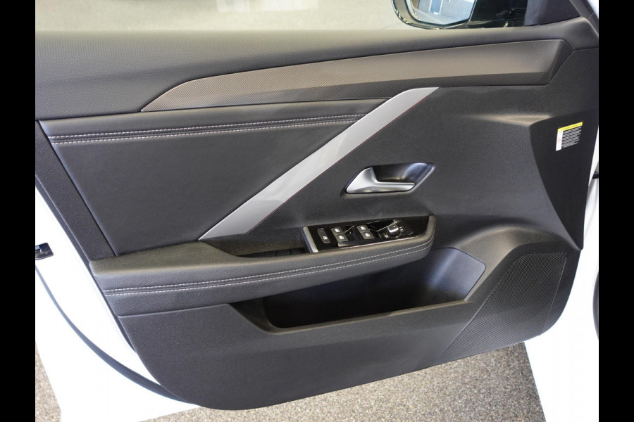 Opel Astra 1.2 GS Line Automaat Opel Astra 1.2 GS Line | Climate control | Adaptive cruise control | LED | Voorstoelen verwarmd | Stuurwiel verwarmd | Achteruitrij camera 360* | Sfeer verlichting | Apple carplay/ Andriod auto