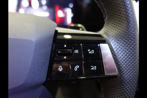 Opel Astra 1.2 GS Line Automaat Opel Astra 1.2 GS Line | Climate control | Adaptive cruise control | LED | Voorstoelen verwarmd | Stuurwiel verwarmd | Achteruitrij camera 360* | Sfeer verlichting | Apple carplay/ Andriod auto
