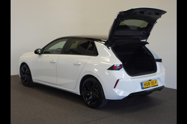 Opel Astra 1.2 GS Line Automaat Opel Astra 1.2 GS Line | Climate control | Adaptive cruise control | LED | Voorstoelen verwarmd | Stuurwiel verwarmd | Achteruitrij camera 360* | Sfeer verlichting | Apple carplay/ Andriod auto