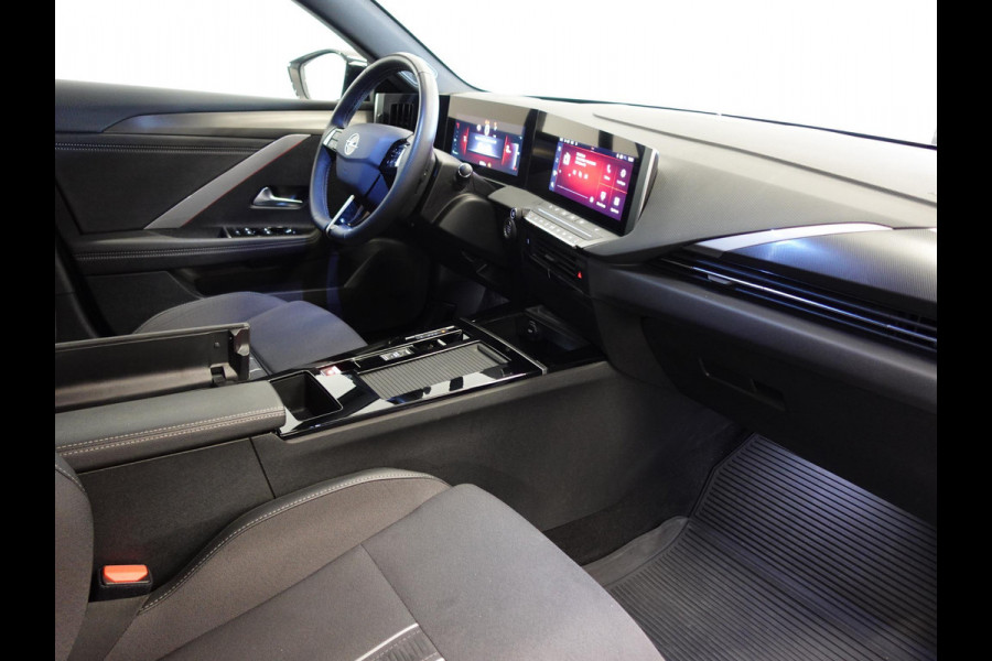 Opel Astra 1.2 GS Line Automaat Opel Astra 1.2 GS Line | Climate control | Adaptive cruise control | LED | Voorstoelen verwarmd | Stuurwiel verwarmd | Achteruitrij camera 360* | Sfeer verlichting | Apple carplay/ Andriod auto