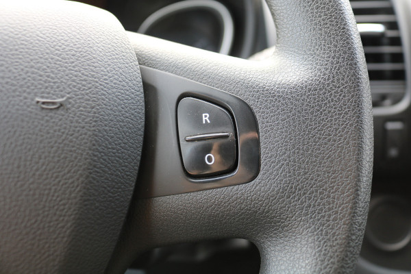 Renault Trafic 2.0 dCi 120pk L1 H1 Comfort Airco Trekhaak