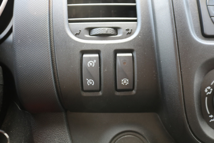 Renault Trafic 2.0 dCi 120pk L1 H1 Comfort Airco Trekhaak