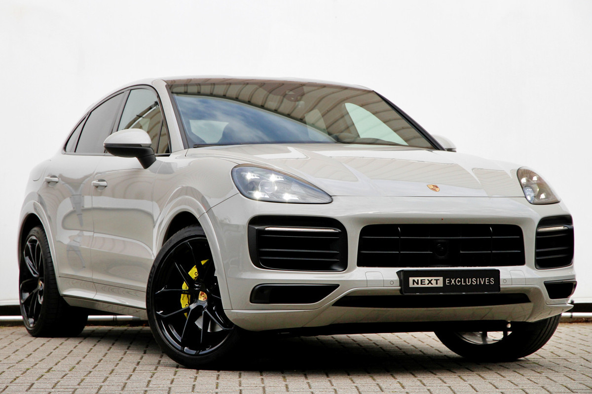 Porsche Cayenne Coupé 3.0 E-Hybrid | BTW | Sport Chrono | Achteras | Carbon