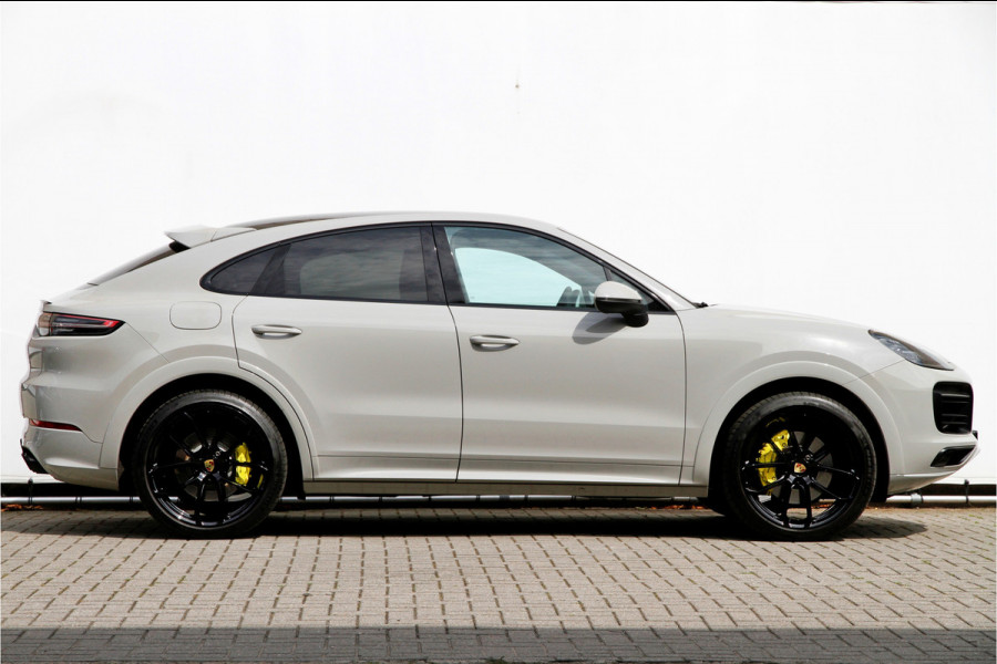 Porsche Cayenne Coupé 3.0 E-Hybrid | BTW | Sport Chrono | Achteras | Carbon