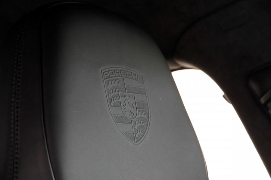 Porsche Cayenne Coupé 3.0 E-Hybrid | BTW | Sport Chrono | Achteras | Carbon