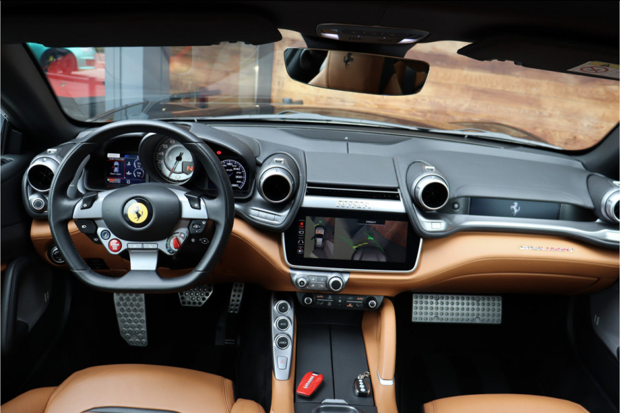 Ferrari GTC4 Lusso Turbo 3.9 V8 **APPROVED/Lift/360 camera/Pano/Ceramic/Carplay/21/22inch**