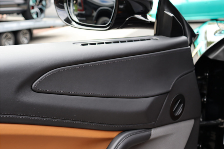 Ferrari GTC4 Lusso Turbo 3.9 V8 **APPROVED/Lift/360 camera/Pano/Ceramic/Carplay/21/22inch**