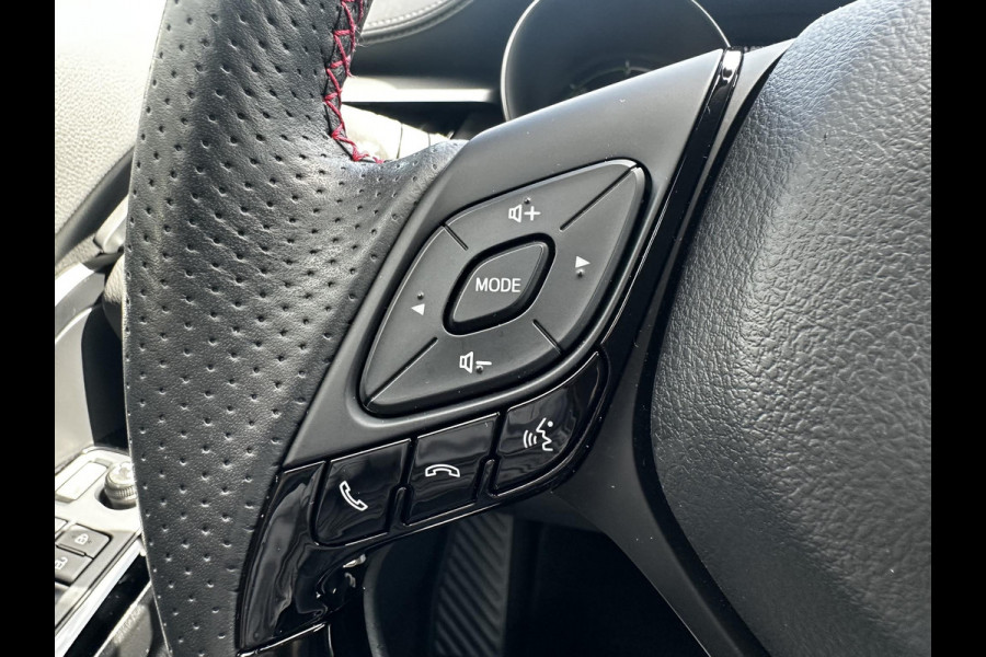Toyota C-HR 1.8 Hybrid GR-Sport | 10 JAAR GARANTIE! | CARPLAY&ANDROID AUTO | CAMERA | ADAPTIVE CRUISE CONTROL |