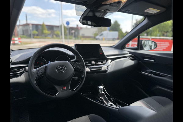 Toyota C-HR 1.8 Hybrid GR-Sport | 10 JAAR GARANTIE! | CARPLAY&ANDROID AUTO | CAMERA | ADAPTIVE CRUISE CONTROL |