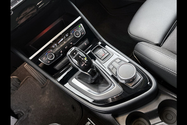 BMW 2 Serie Active Tourer 220i Executive | 192 PK | FACELIFT | StoelverW | TrekH | Head up | AchterCAM | Cruise contl | Dealr ondH