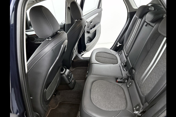 BMW 2 Serie Active Tourer 220i Executive | 192 PK | FACELIFT | StoelverW | TrekH | Head up | AchterCAM | Cruise contl | Dealr ondH