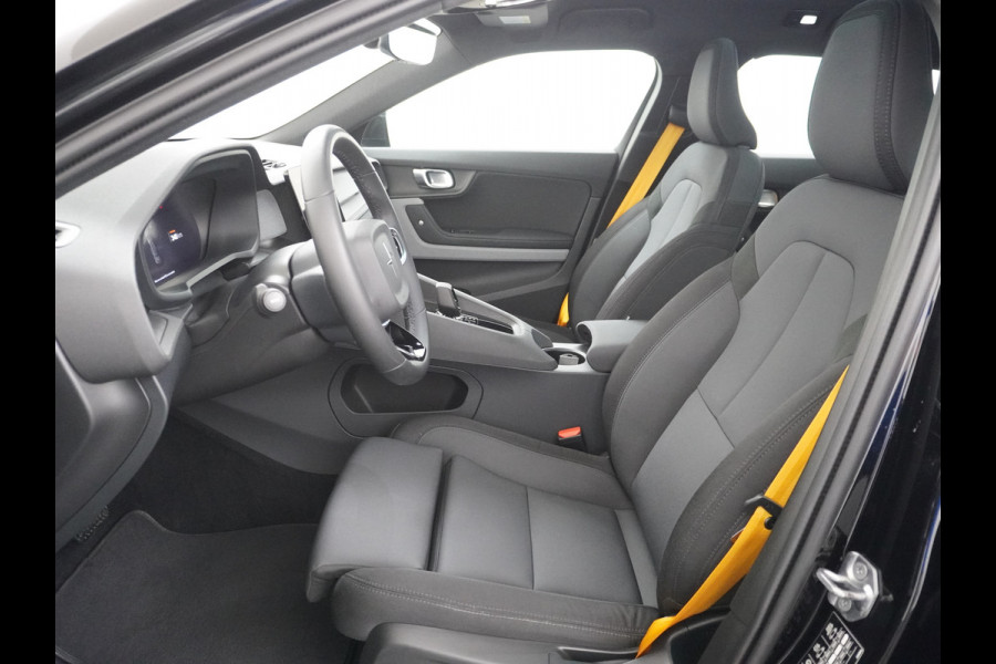 Polestar 2 78kWh 408PK PERFORMANCE 0-100 4,7sec. SOH 92,82% Long Range Trekhaak Pano-dak Elektr.Stoel+verwarmd Stuurverward (semi-)-AutoPil Google-Android® Navi 360°Camera Elek.Achterklep PDC-a+v Performance-Ophanging Premium-Audio Active-Grille Keyless LEDParkeerassist auto 1.500KG Trekgewicht! 1e Eigenaar 3fase 11kw thuis laden