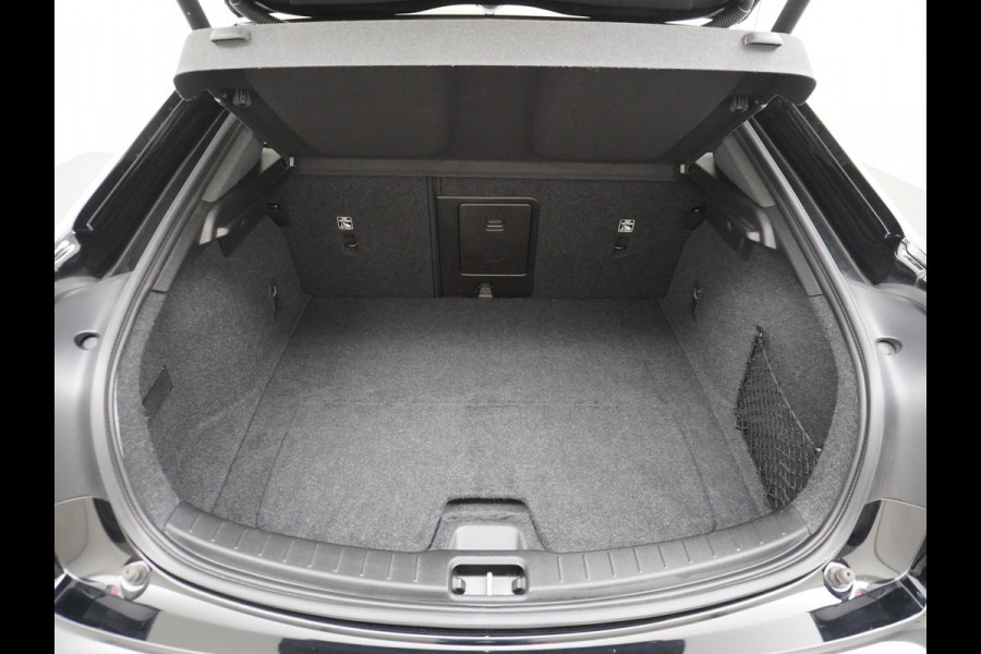 Polestar 2 78kWh 408PK PERFORMANCE 0-100 4,7sec. SOH 92,82% Long Range Trekhaak Pano-dak Elektr.Stoel+verwarmd Stuurverward (semi-)-AutoPil Google-Android® Navi 360°Camera Elek.Achterklep PDC-a+v Performance-Ophanging Premium-Audio Active-Grille Keyless LEDParkeerassist auto 1.500KG Trekgewicht! 1e Eigenaar 3fase 11kw thuis laden