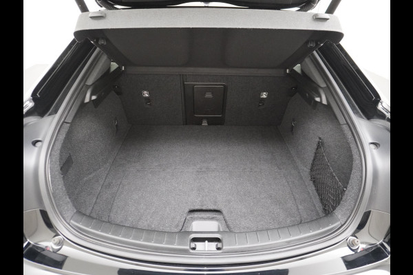 Polestar 2 78kWh 408PK PERFORMANCE 0-100 4,7sec. SOH 92,82% Long Range Trekhaak Pano-dak Elektr.Stoel+verwarmd Stuurverward (semi-)-AutoPil Google-Android® Navi 360°Camera Elek.Achterklep PDC-a+v Performance-Ophanging Premium-Audio Active-Grille Keyless LEDParkeerassist auto 1.500KG Trekgewicht! 1e Eigenaar 3fase 11kw thuis laden