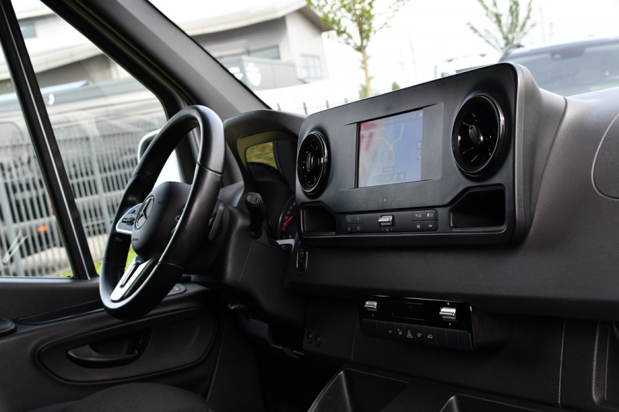 Mercedes-Benz Sprinter 316 2.2 CDI L2H2 PB Edition Adaptieve Cruise, Camera, 164pk, Automaat, Carplay, Multimedia, Trekhaak, NAVI, Uniek!