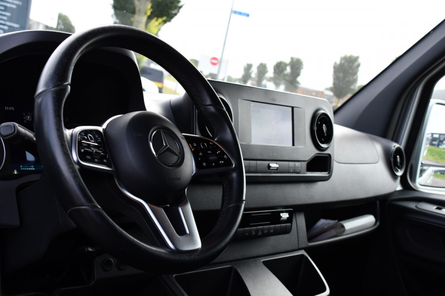 Mercedes-Benz Sprinter 316 2.2 CDI L2H2 PB Edition Adaptieve Cruise, Camera, 164pk, Automaat, Carplay, Multimedia, Trekhaak, NAVI, Uniek!