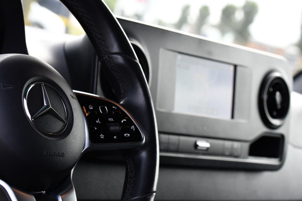 Mercedes-Benz Sprinter 316 2.2 CDI L2H2 PB Edition Adaptieve Cruise, Camera, 164pk, Automaat, Carplay, Multimedia, Trekhaak, NAVI, Uniek!