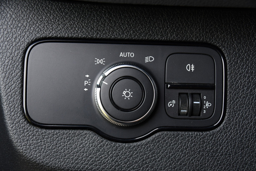 Mercedes-Benz Sprinter 316 2.2 CDI L2H2 PB Edition Adaptieve Cruise, Camera, 164pk, Automaat, Carplay, Multimedia, Trekhaak, NAVI, Uniek!