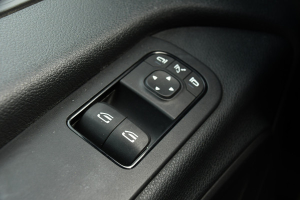 Mercedes-Benz Sprinter 316 2.2 CDI L2H2 PB Edition Adaptieve Cruise, Camera, 164pk, Automaat, Carplay, Multimedia, Trekhaak, NAVI, Uniek!