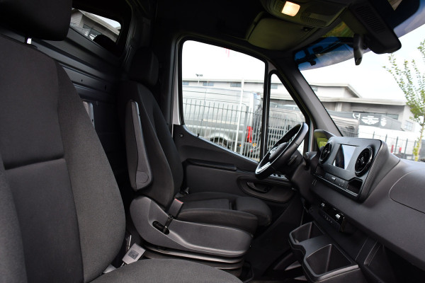 Mercedes-Benz Sprinter 316 2.2 CDI L2H2 PB Edition Adaptieve Cruise, Camera, 164pk, Automaat, Carplay, Multimedia, Trekhaak, NAVI, Uniek!