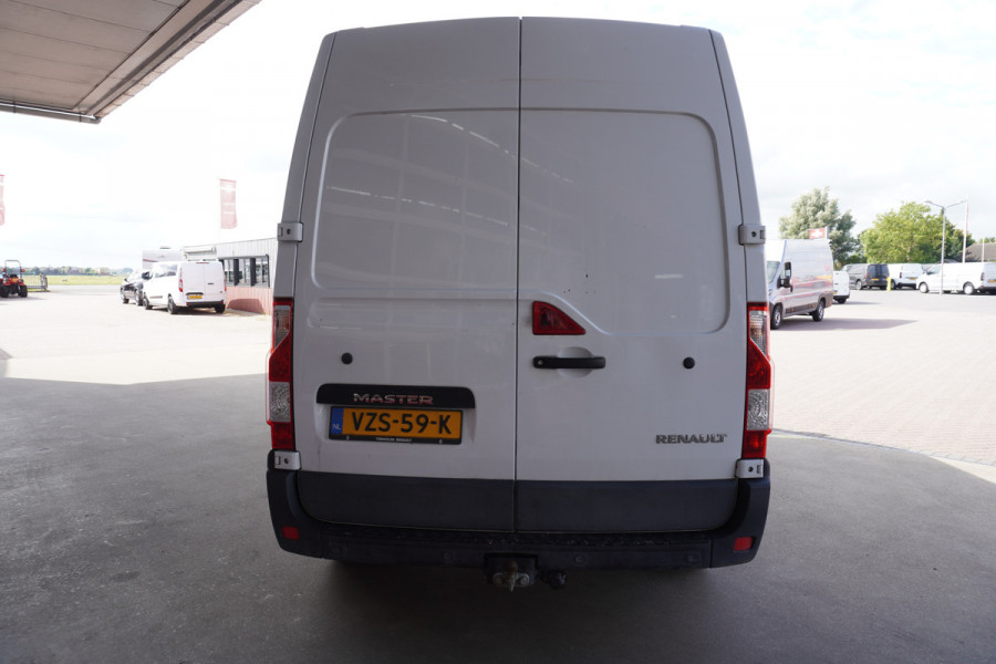 Renault Master T35 2.3 dCi 150PK L2H2 Energy Comfort nr. V196 | Airco | Cruise | Navi | camera | Trekhaak 3.500KG