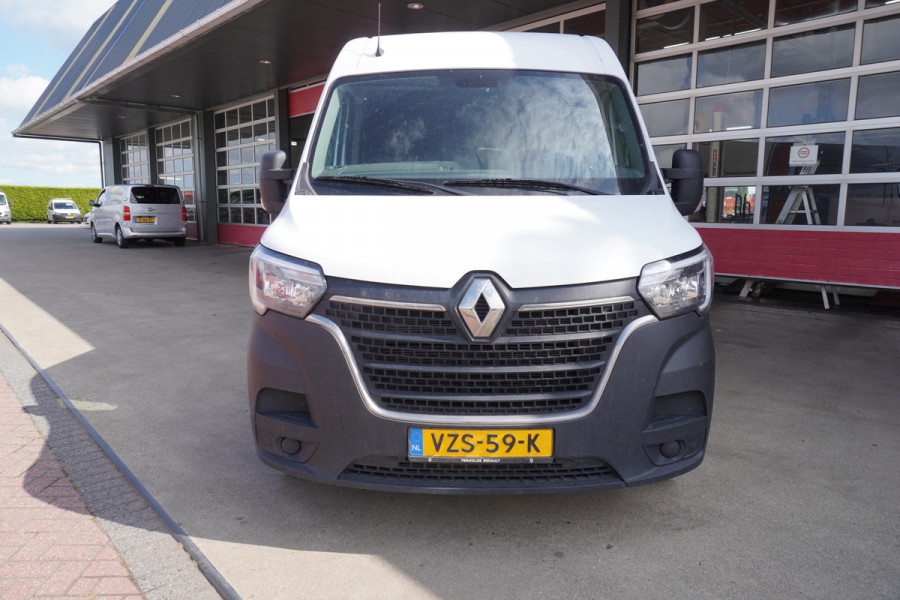 Renault Master T35 2.3 dCi 150PK L2H2 Energy Comfort nr. V196 | Airco | Cruise | Navi | camera | Trekhaak 3.500KG