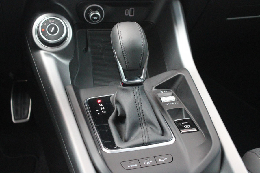 Alfa Romeo Tonale PHEV 280PK VELOCE | PANORAMISCH SCHUIF/KANTEL DAK | PREMIUM PACK: LEDEREN BEKLEDING/GEVENTILEERDE VOORSTOELEN/4-VOUDIG ELEKTRISCH VERSTELBARE LENDESTEUN VOORSTOELEN/HOOGGLANS ZWARTE RAAMOMLIJSTING/AMBIENT LIGHTING | TECHNOLOGY PACK: PARKEERWAARSCHUWING VOOR EN ACHTER/360° CAMERA/AUTOMATISCH INPARKEREN/ AUTONOMOUS DRIVING LEVEL 2: ADAPTIVE CRUISE CONTROL/LANE CENTERING ASSIST/TRAFFIC JAM ASSIST DODEHOEK DETECTIE AUTOMATISCH DIMMENDE BUITENSPIEGELS ELEKTRISCH BEDIENBARE ACHTERKLEP | WINTERPACK: STOELVERWARMING VOOR/STUURVERWARMING/VERWARMBARE RUITENSPROEIERS | HARMAN KAR