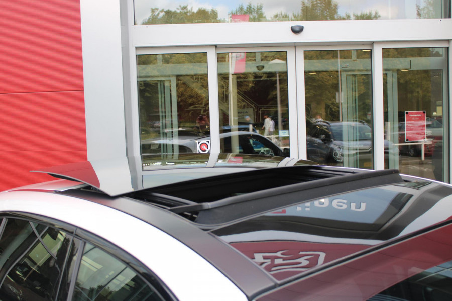 Alfa Romeo Tonale PHEV 280PK VELOCE | PANORAMISCH SCHUIF/KANTEL DAK | PREMIUM PACK: LEDEREN BEKLEDING/GEVENTILEERDE VOORSTOELEN/4-VOUDIG ELEKTRISCH VERSTELBARE LENDESTEUN VOORSTOELEN/HOOGGLANS ZWARTE RAAMOMLIJSTING/AMBIENT LIGHTING | TECHNOLOGY PACK: PARKEERWAARSCHUWING VOOR EN ACHTER/360° CAMERA/AUTOMATISCH INPARKEREN/ AUTONOMOUS DRIVING LEVEL 2: ADAPTIVE CRUISE CONTROL/LANE CENTERING ASSIST/TRAFFIC JAM ASSIST DODEHOEK DETECTIE AUTOMATISCH DIMMENDE BUITENSPIEGELS ELEKTRISCH BEDIENBARE ACHTERKLEP | WINTERPACK: STOELVERWARMING VOOR/STUURVERWARMING/VERWARMBARE RUITENSPROEIERS | HARMAN KAR