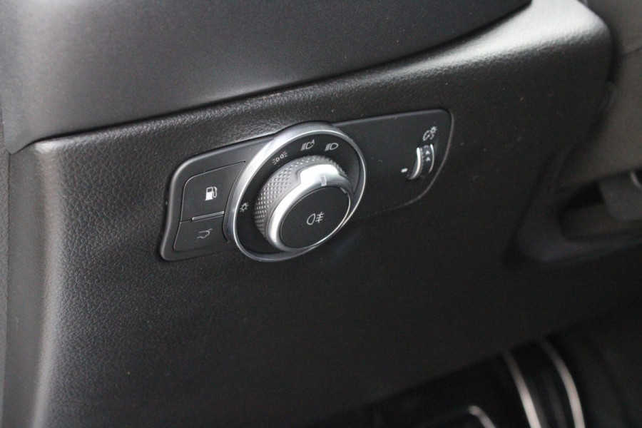 Alfa Romeo Tonale PHEV 280PK VELOCE | PANORAMISCH SCHUIF/KANTEL DAK | PREMIUM PACK: LEDEREN BEKLEDING/GEVENTILEERDE VOORSTOELEN/4-VOUDIG ELEKTRISCH VERSTELBARE LENDESTEUN VOORSTOELEN/HOOGGLANS ZWARTE RAAMOMLIJSTING/AMBIENT LIGHTING | TECHNOLOGY PACK: PARKEERWAARSCHUWING VOOR EN ACHTER/360° CAMERA/AUTOMATISCH INPARKEREN/ AUTONOMOUS DRIVING LEVEL 2: ADAPTIVE CRUISE CONTROL/LANE CENTERING ASSIST/TRAFFIC JAM ASSIST DODEHOEK DETECTIE AUTOMATISCH DIMMENDE BUITENSPIEGELS ELEKTRISCH BEDIENBARE ACHTERKLEP | WINTERPACK: STOELVERWARMING VOOR/STUURVERWARMING/VERWARMBARE RUITENSPROEIERS | HARMAN KAR