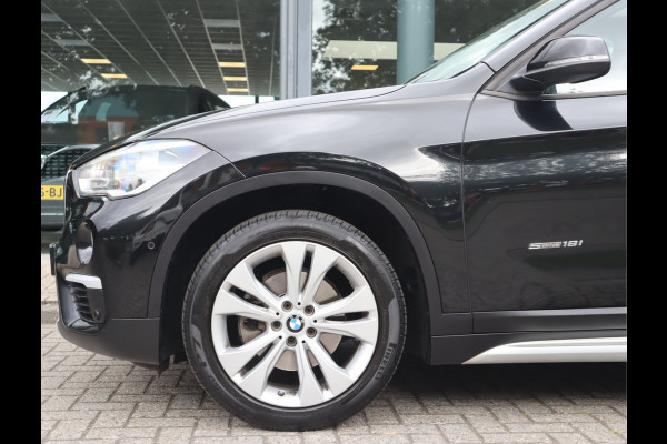 BMW X1 sDrive18i 136 PK High Executive / Panoramadak