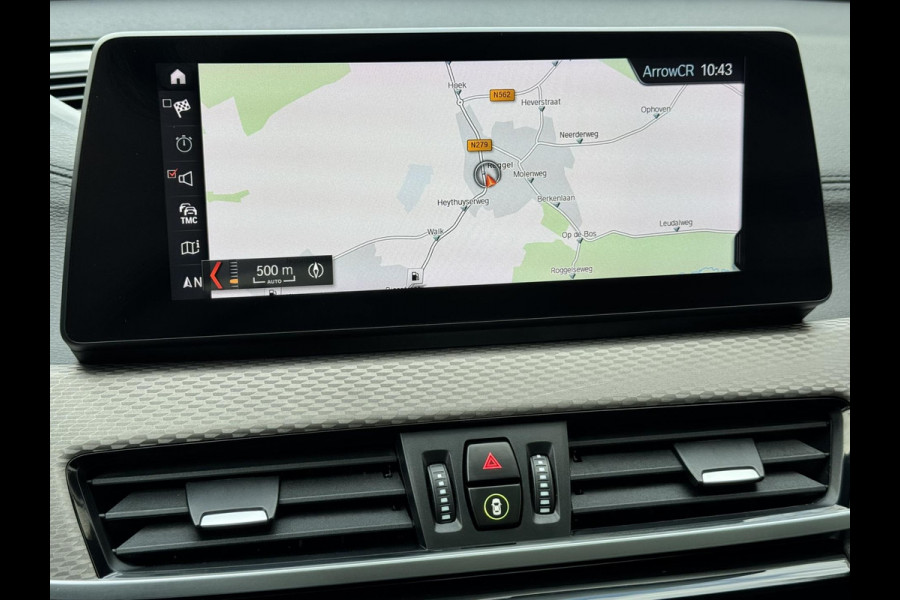 BMW X2 SDrive18i High Executive Automaat Cruise control Climate control Stoelverwarming Leder Navigatie Full LED Head up display