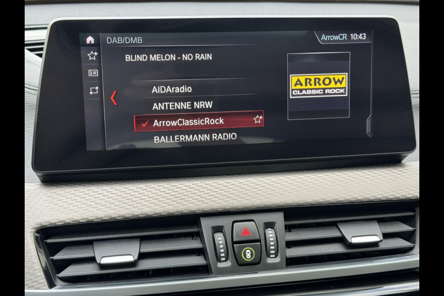 BMW X2 SDrive18i High Executive Automaat Cruise control Climate control Stoelverwarming Leder Navigatie Full LED Head up display