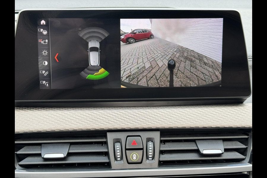 BMW X2 SDrive18i High Executive Automaat Cruise control Climate control Stoelverwarming Leder Navigatie Full LED Head up display