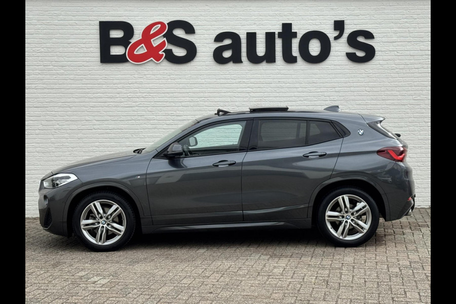 BMW X2 SDrive18i High Executive Automaat Cruise control Climate control Stoelverwarming Leder Navigatie Full LED Head up display