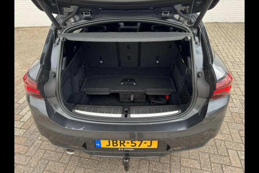 BMW X2 SDrive18i High Executive Automaat Cruise control Climate control Stoelverwarming Leder Navigatie Full LED Head up display