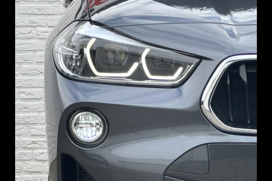BMW X2 SDrive18i High Executive Automaat Cruise control Climate control Stoelverwarming Leder Navigatie Full LED Head up display