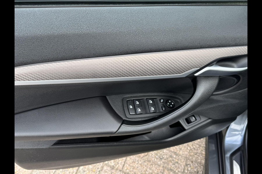 BMW X2 SDrive18i High Executive Automaat Cruise control Climate control Stoelverwarming Leder Navigatie Full LED Head up display