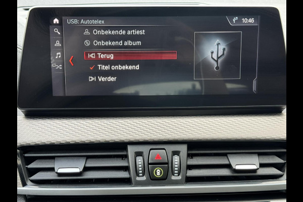 BMW X2 SDrive18i High Executive Automaat Cruise control Climate control Stoelverwarming Leder Navigatie Full LED Head up display
