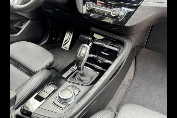 BMW X2 SDrive18i High Executive Automaat Cruise control Climate control Stoelverwarming Leder Navigatie Full LED Head up display