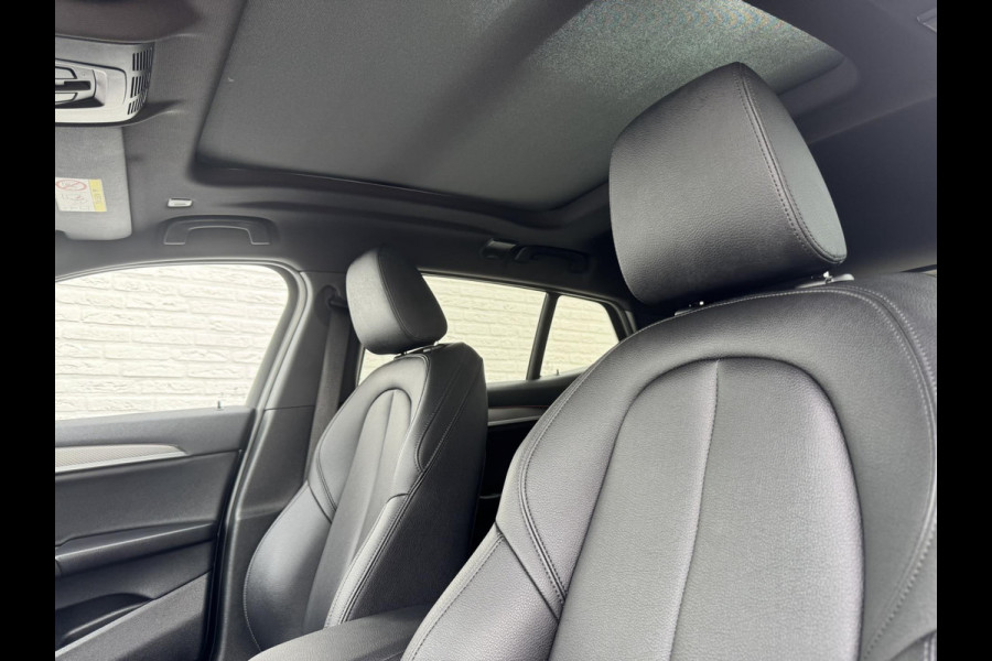 BMW X2 SDrive18i High Executive Automaat Cruise control Climate control Stoelverwarming Leder Navigatie Full LED Head up display