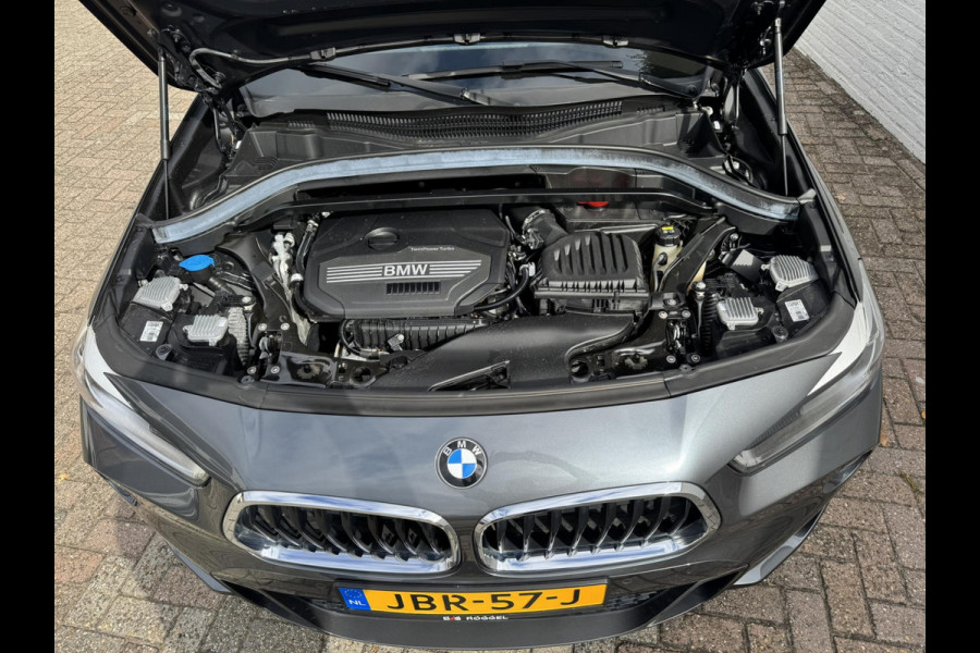 BMW X2 SDrive18i High Executive Automaat Cruise control Climate control Stoelverwarming Leder Navigatie Full LED Head up display