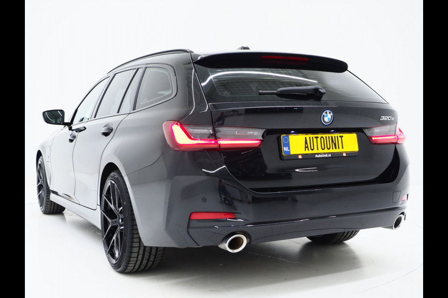 BMW 3 Serie Touring 320e LCI Shadow Line | Widescreen | Carplay | Cruise | DAB | PDC | LED
