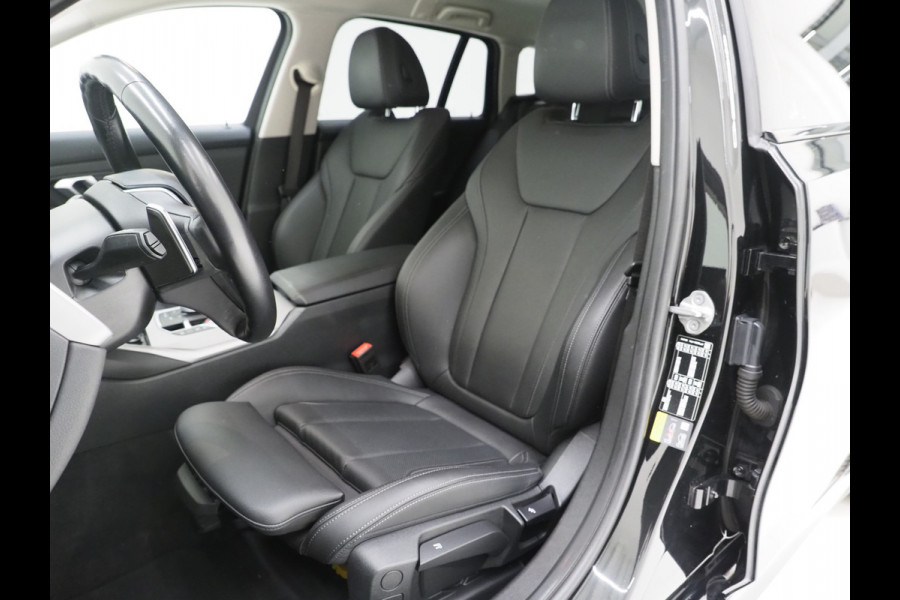 BMW 3 Serie Touring 320e LCI Shadow Line | Widescreen | Carplay | Cruise | DAB | PDC | LED