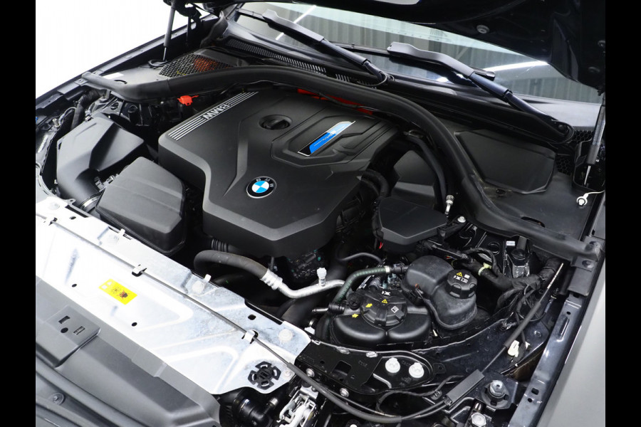 BMW 3 Serie Touring 320e LCI Shadow Line | Widescreen | Carplay | Cruise | DAB | PDC | LED
