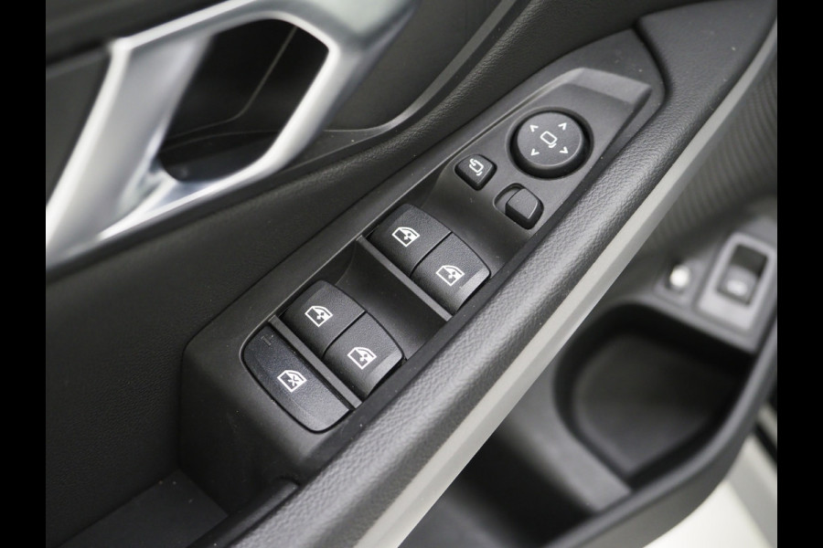 BMW 3 Serie Touring 320e LCI Shadow Line | Widescreen | Carplay | Cruise | DAB | PDC | LED