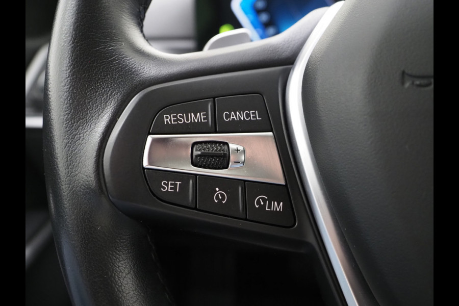 BMW 3 Serie Touring 320e LCI Shadow Line | Widescreen | Carplay | Cruise | DAB | PDC | LED