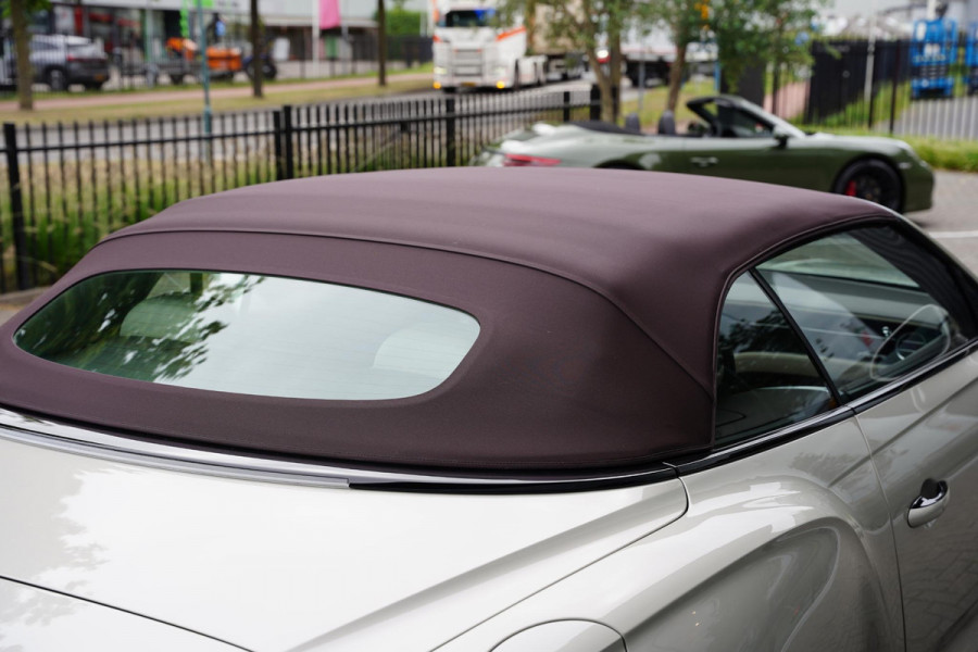 Bentley Continental GTC 4.0 V8 Azure 1400 KM NL-Auto